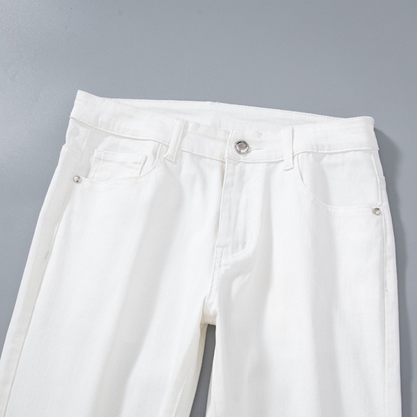 ブランドジーンズ背面デザイン